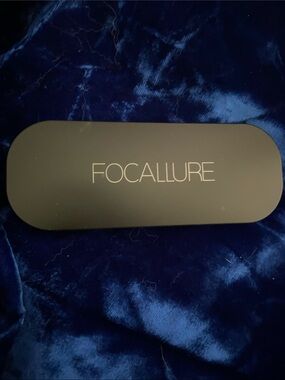 Focallure Blush & Highlighter Palette Matte/Bronzer/Powder/Shimmer